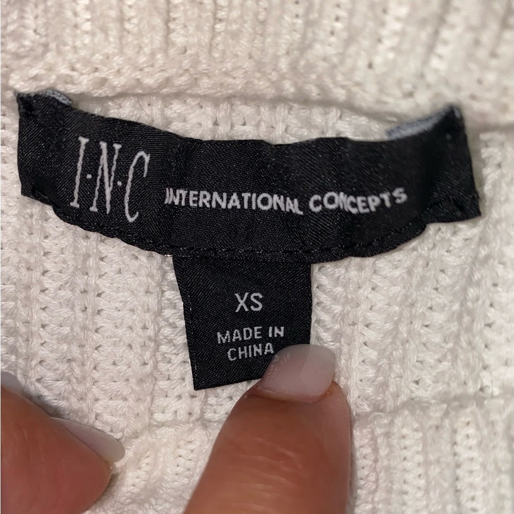 Sweater - Picture 2 of 2